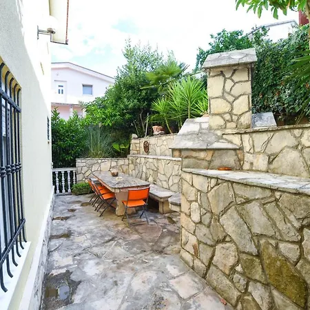 Villa Ana Sea View With Jacuzzi Komarna