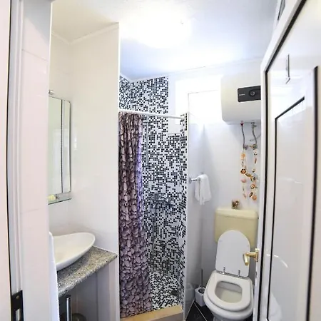 Ana Sea View With Jacuzzi كومارنا
